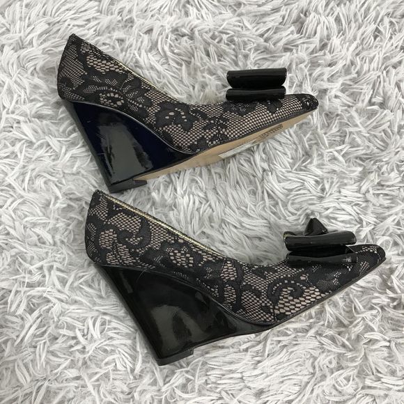 Sole Society Black Lace Patent Bow Wedge So-Katy‎ 6B - Picture 4 of 8